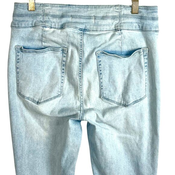 We The Free CRVY Lovers Knot Light Denim Lace-Up Jeans 28 Skinny High-Waisted - Picture 5 of 9